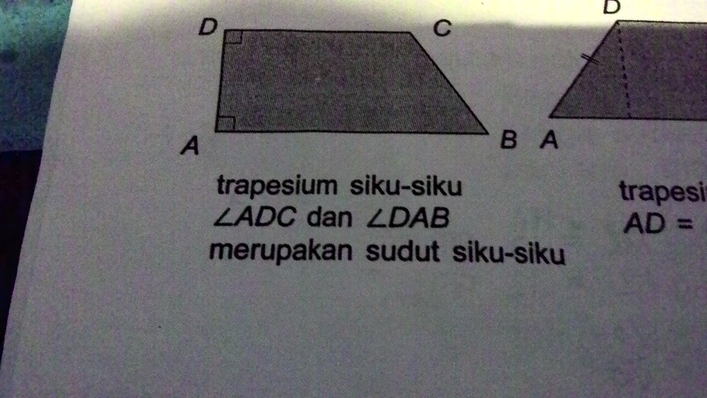 SOLVED: Ukurlah besar masing masing sudut pada ketiga trapesium dengan ...