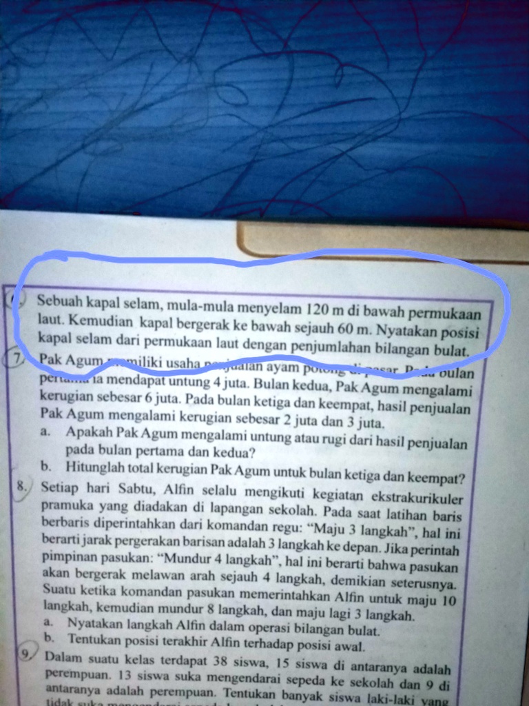 SOLVED: Sebuah Kapal Selam Mula-mula Menyelam 120 M Di Bawah Permukaan ...